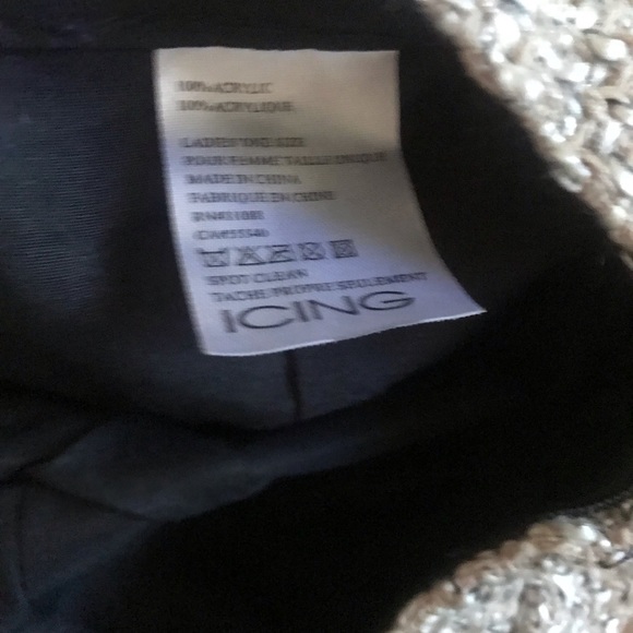 Sold - Picture 3 of 5